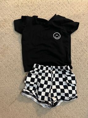 SHEIN Black Smiley Tee with Black & White Check Shorts - Kids Matching Set